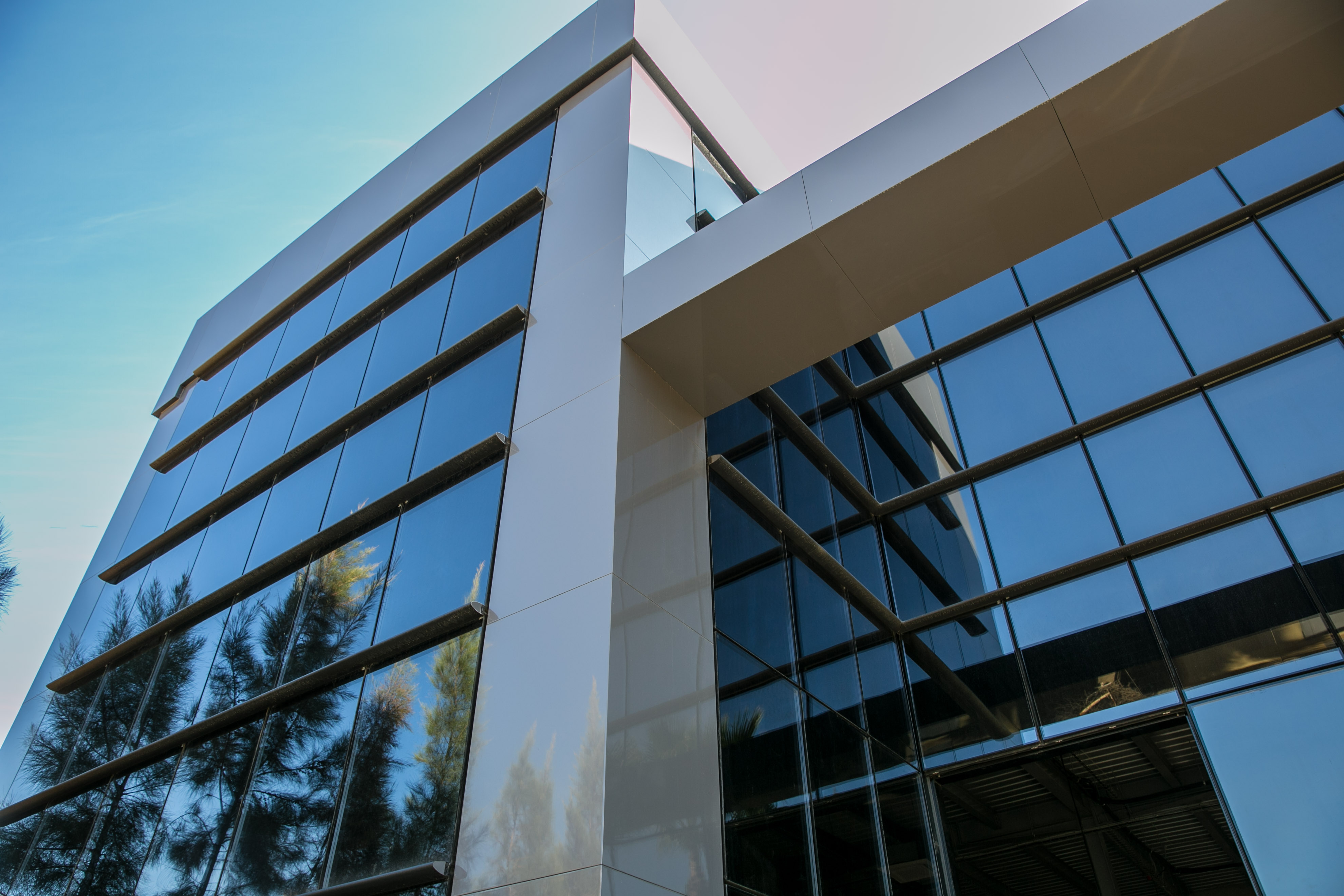 MEDI-SOLAR DARK GREY